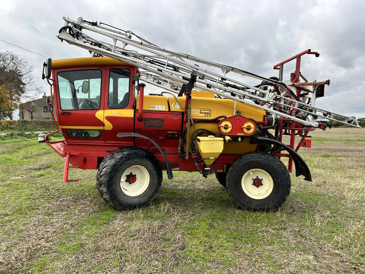 Kellands Agribuggy 2500 4WS crop sprayer for sale East Yorkshire