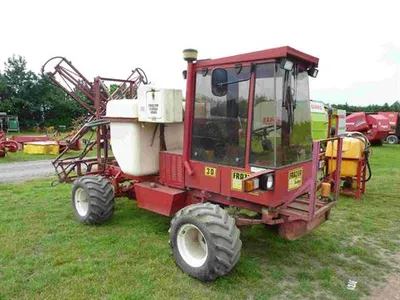 Frazier 4D low ground pressure crop sprayer